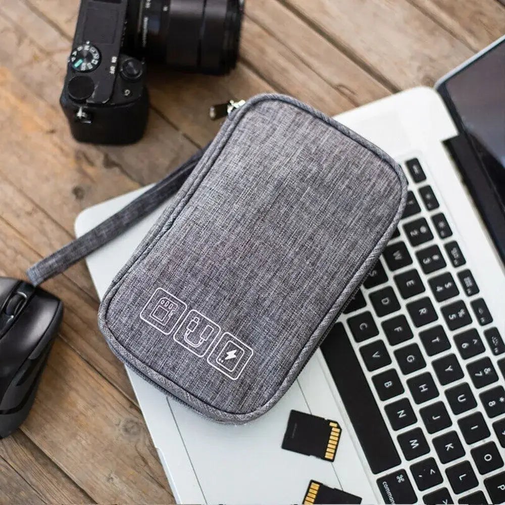 Compact Tech bag